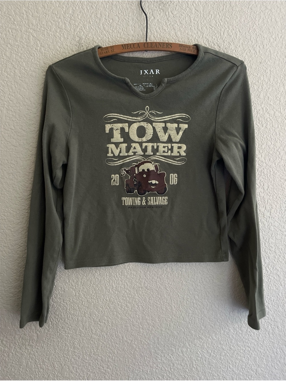 Pixar Tow Mater Cropped Long Sleeve Baby Tee women’s Size Medium